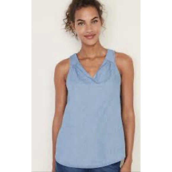 Old Navy Women's Blue Chambray Denim Tank Top XS V-Neck Open Keyhole Back Casual - Picture 3 of 9